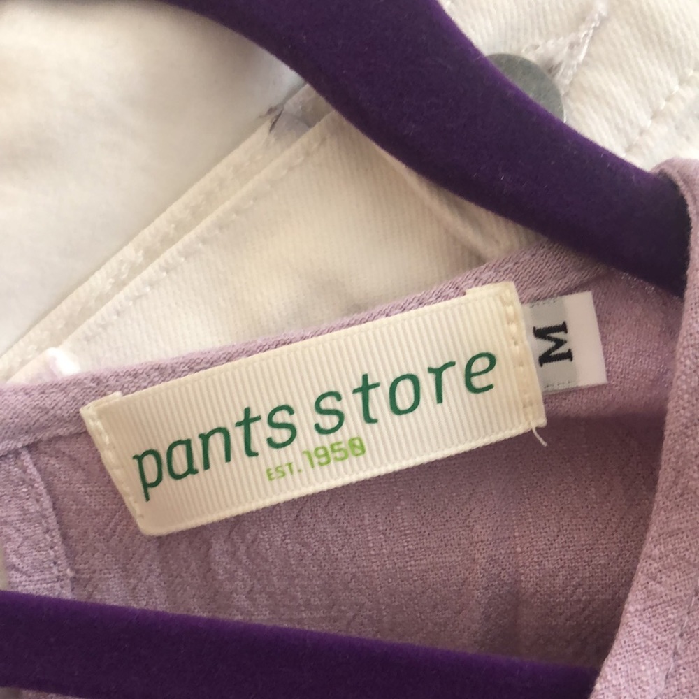 Pants Store Ruffle Top - Picture 3 of 3